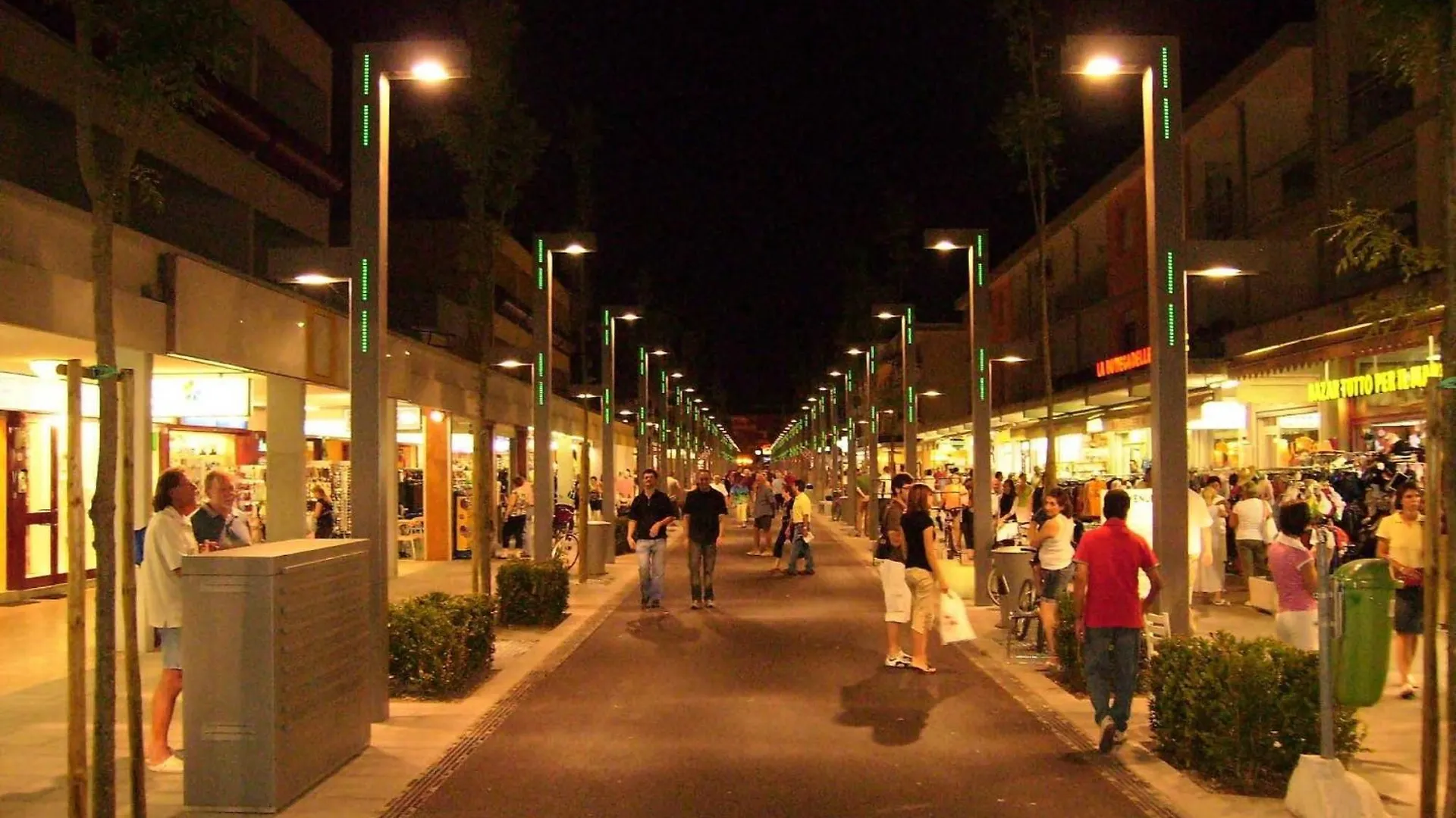 Charming Three Room Apartment Bibione