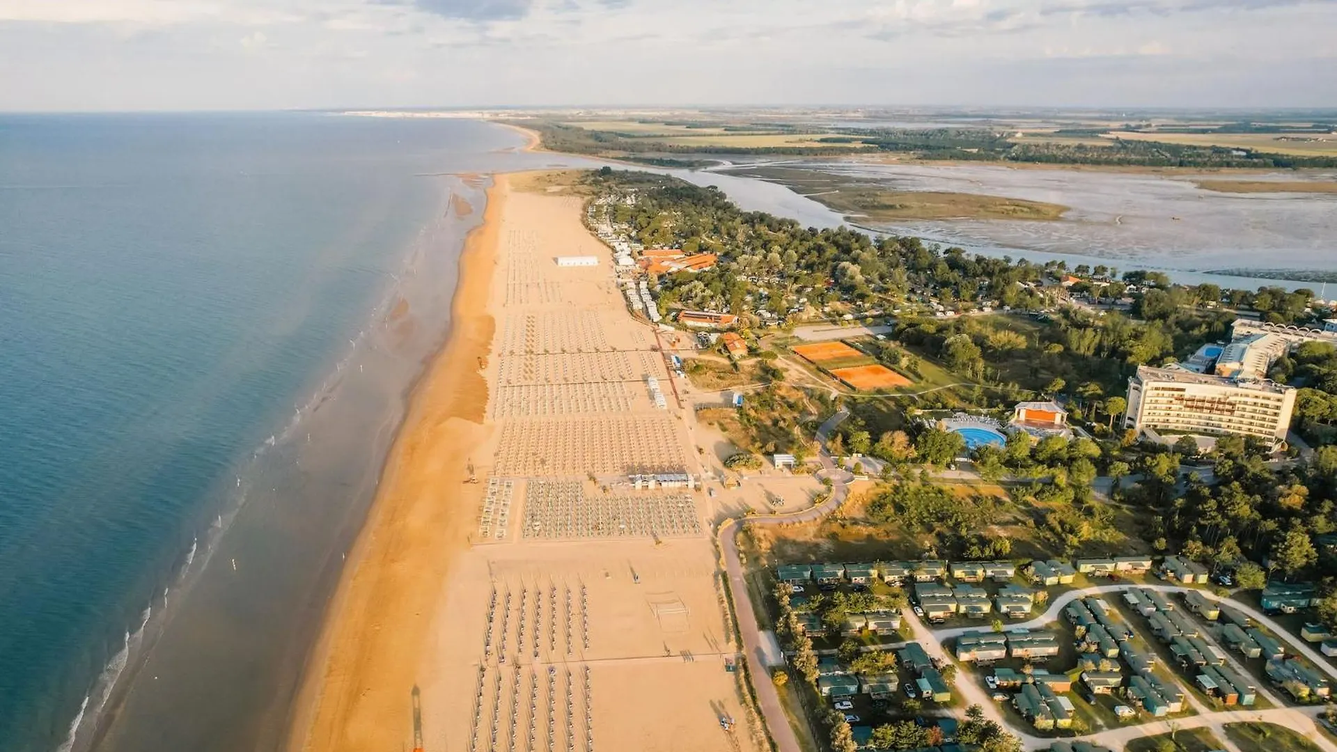 Charming Three Room Apartment Bibione